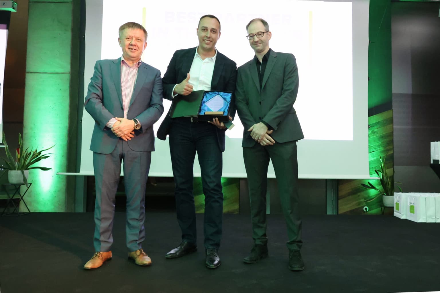 BEST PARTNER IN THE INSTALLER AREA LONGEST PARTNERSHIP